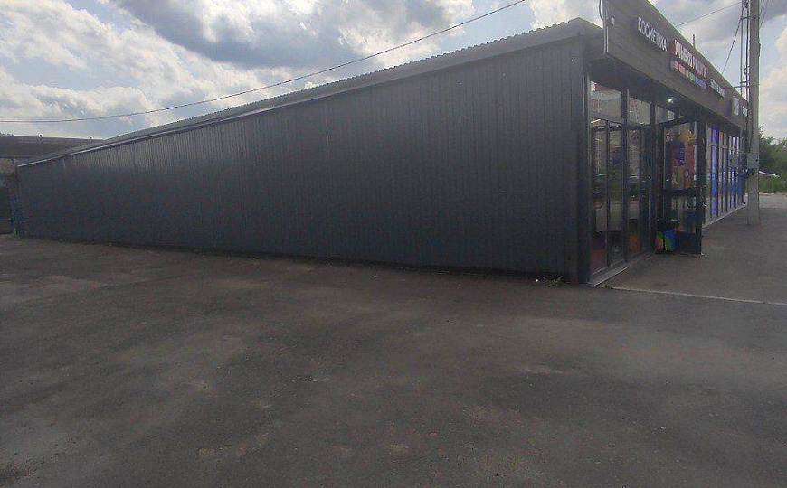 Сдам отдельно стоящее здание под медцентр или продуктовый магазин. фото