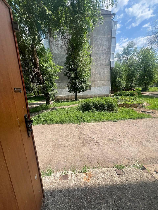 Аренда торгового помещения около Дворца спорта фото
