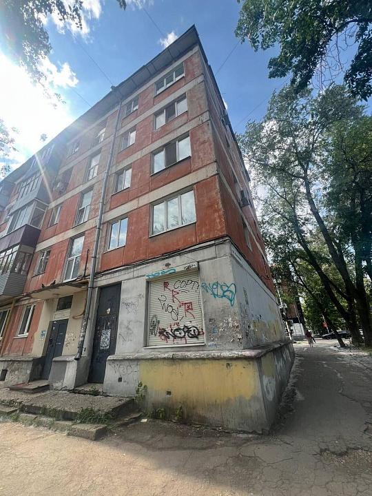 Аренда торгового помещения около Дворца спорта фото