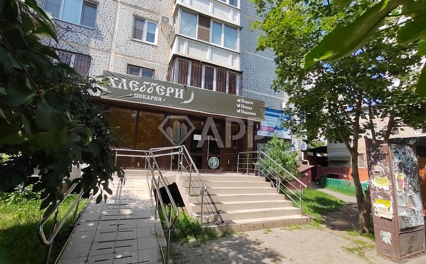 Сдам торговое помещение, 80 м² фото