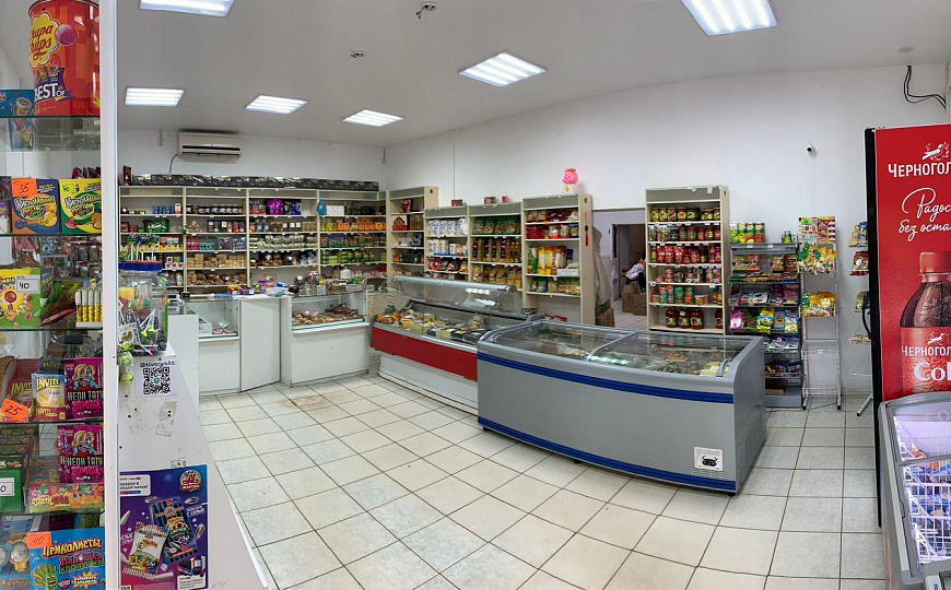 Сдаётся торговое помещение, 90 м²  фото