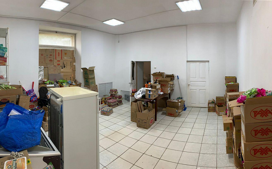 Сдаётся торговое помещение, 90 м²  фото