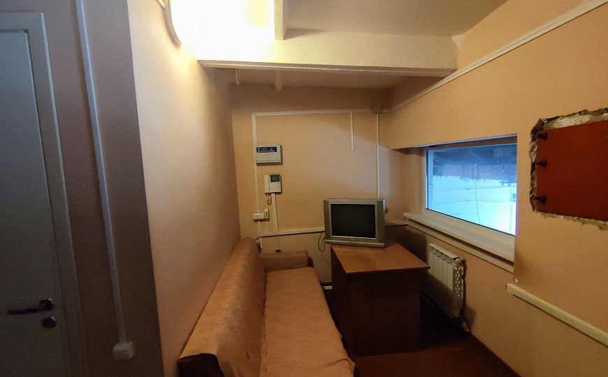 Сдаю производственное помещение, 1 500 м² фото