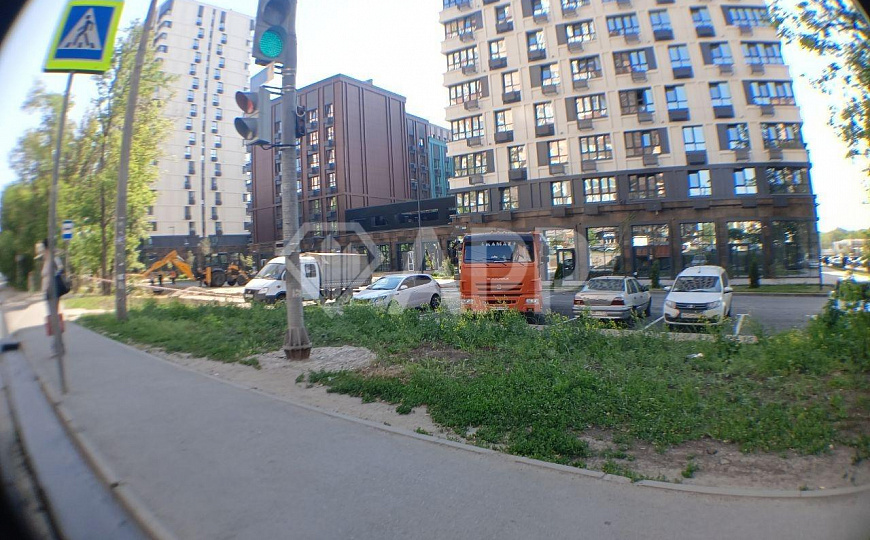 Угол/Остановка/фасад/КФС/Парковка фото