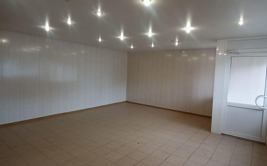 Аренда торгового помещения 60 м² фото