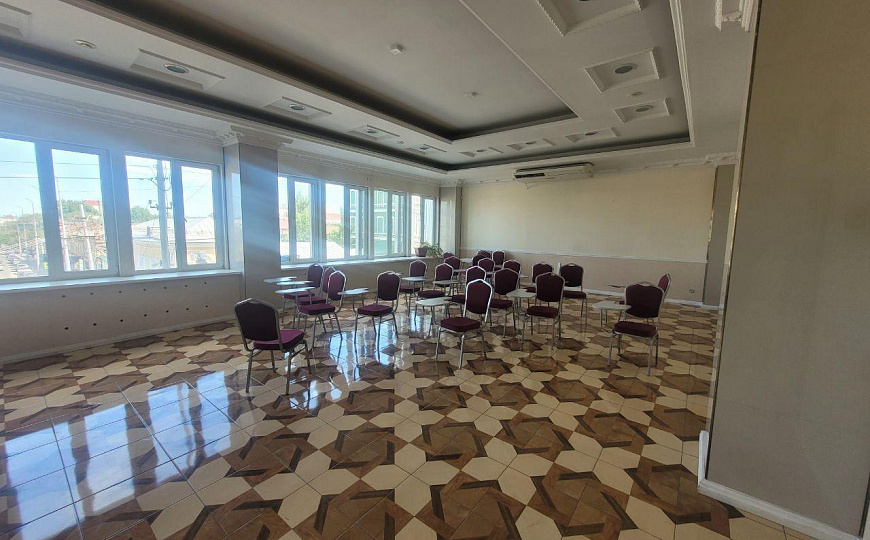 Свободного назначения. Район Технопарка.  680 м2 фото