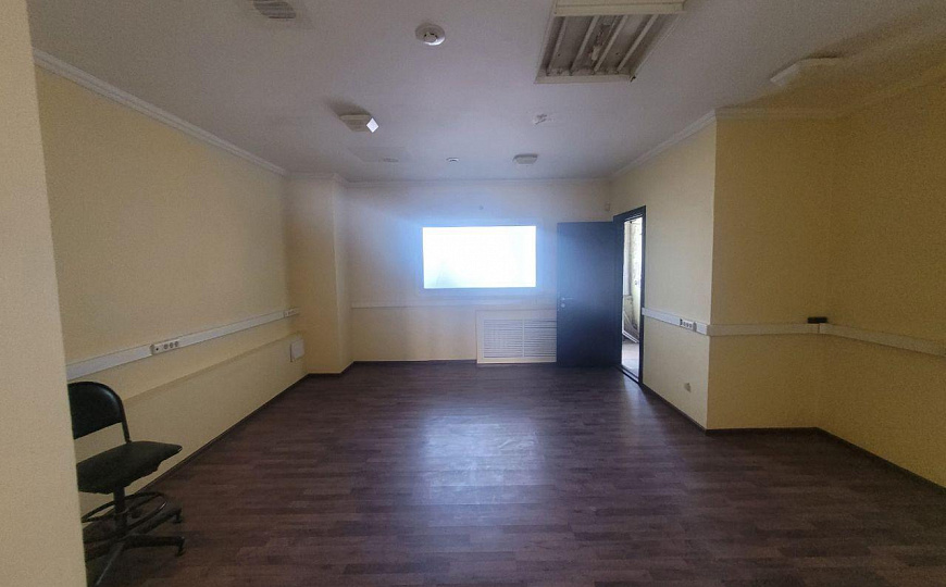 Свободного назначения. Район Технопарка.  680 м2 фото