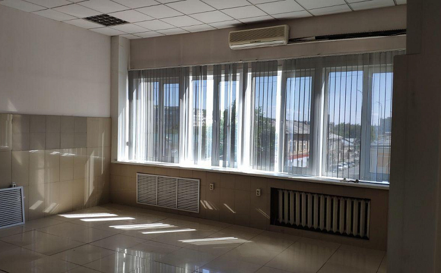Свободного назначения. Район Технопарка.  680 м2 фото