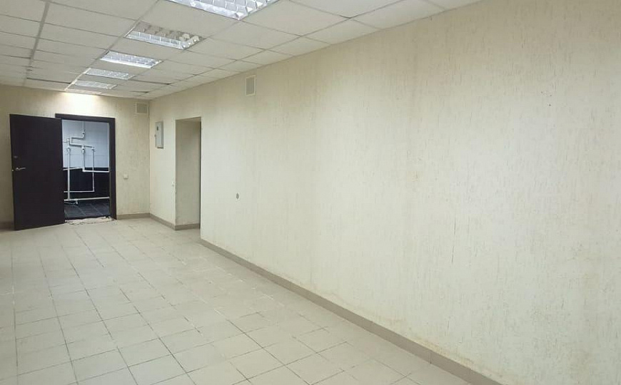 Аренда торгового помещения, 200 м² фото