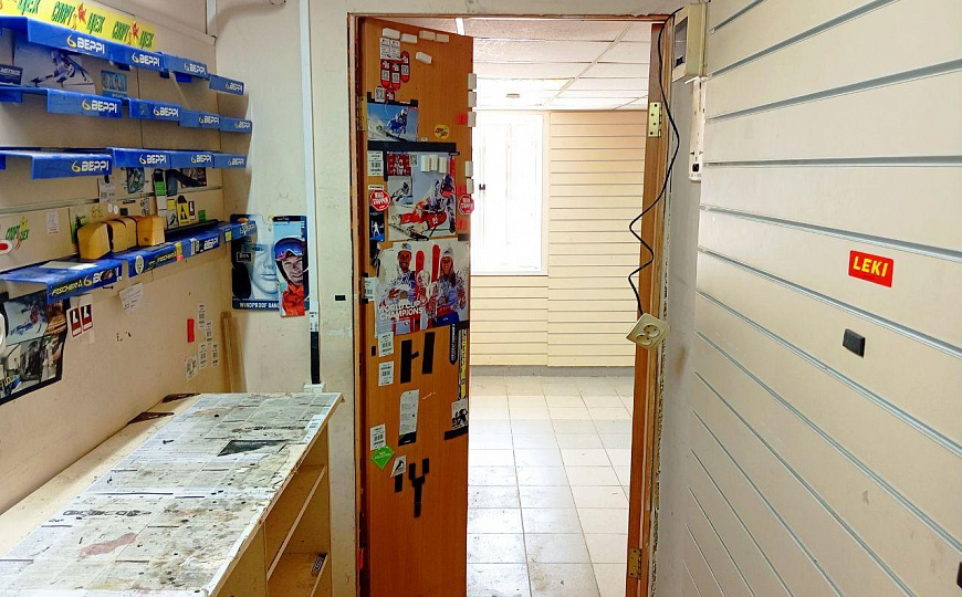 Центр, 103 м² . На трафике. фото