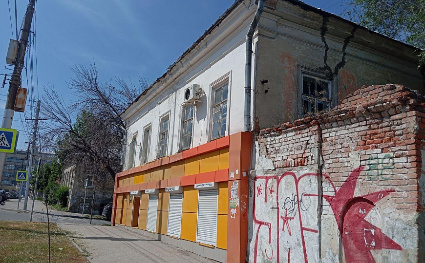 Центр, 103 м² . На трафике. фото