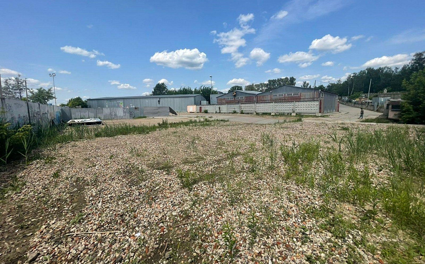 Сдам участок для отстоя легковой и большегрузной техники, 2 000 м² фото