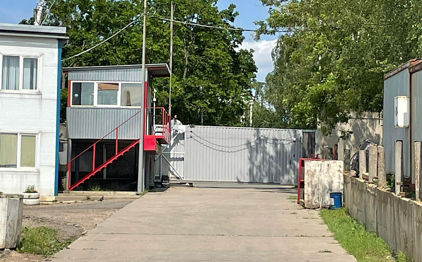 Сдам участок для отстоя легковой и большегрузной техники, 2 000 м² фото