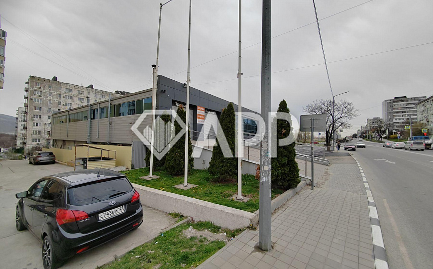 Сдам помещение свободного назначения, 640 м² фото