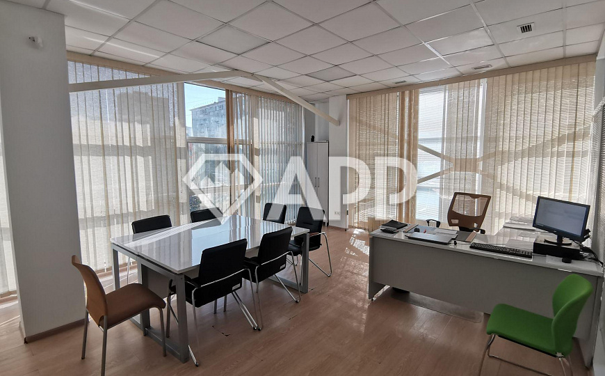 Сдам помещение свободного назначения, 640 м² фото