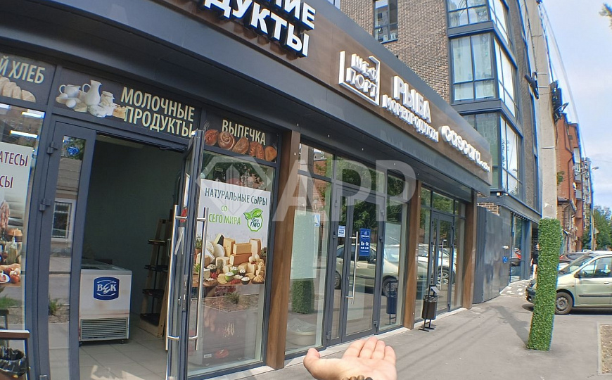 Торговое 40м² фасад! Морозилки! фото
