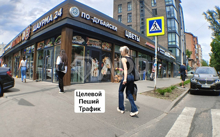 Торговое 40м² фасад! Морозилки! фото