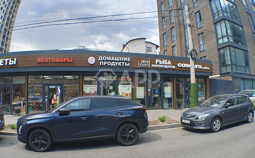 Торговое 40м² фасад! Морозилки! фото