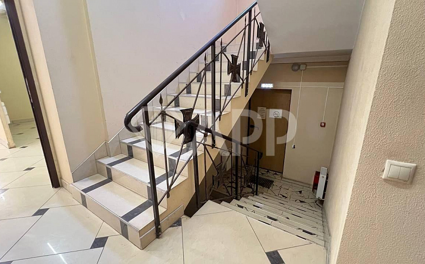 Сдаю торговое помещение, 151 м² фото