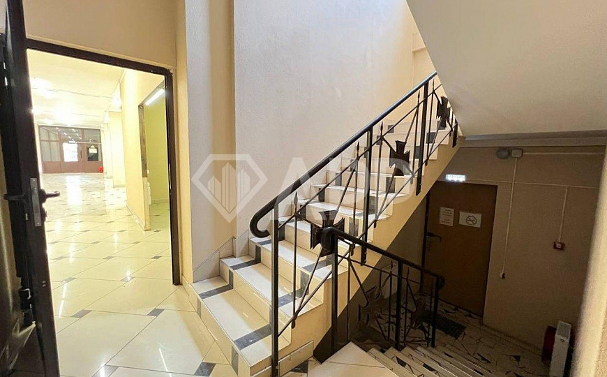 Сдаю торговое помещение, 151 м² фото