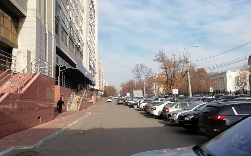 Офис 106 м² в центе города фото