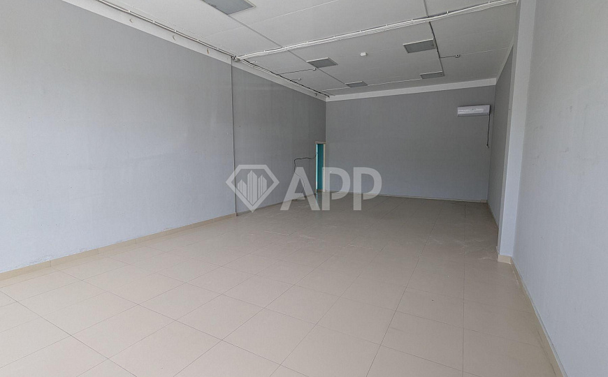 Сдам торговое помещение, 130 м² фото