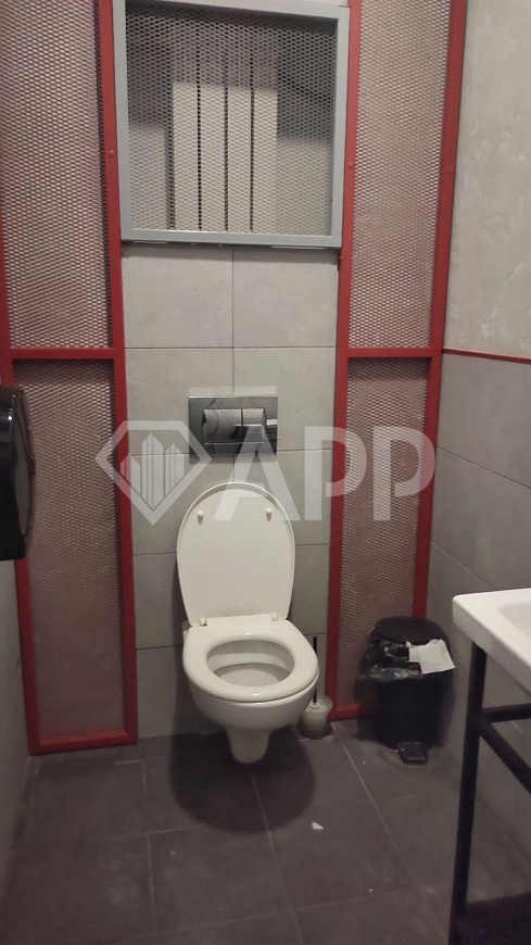 Аренда помещения под общепит на территорииТК "Кировский маркет фото