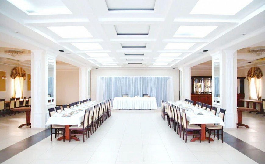 Помещение свободного назначения, 2 400 м² фото