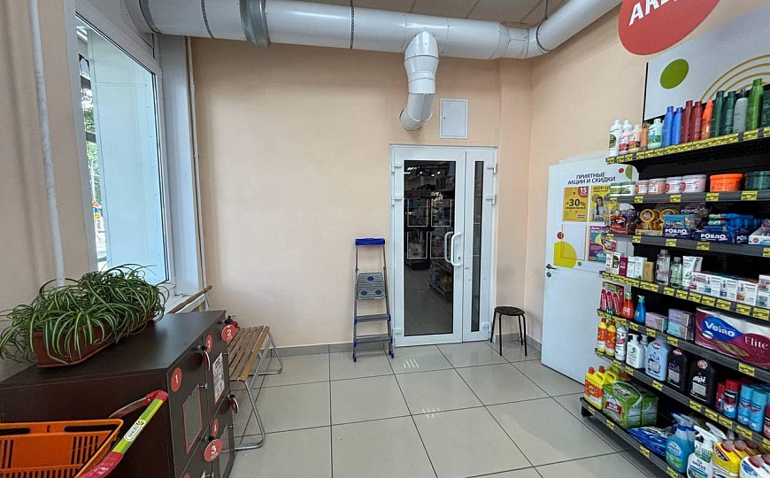 Торговое помещение на пл Куйбышева фото