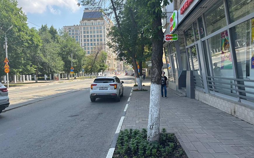 Торговое помещение на пл Куйбышева фото