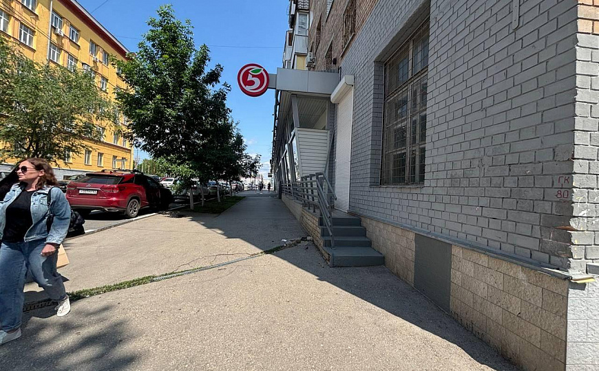 Торговое помещение на пл. Куйбышева фото