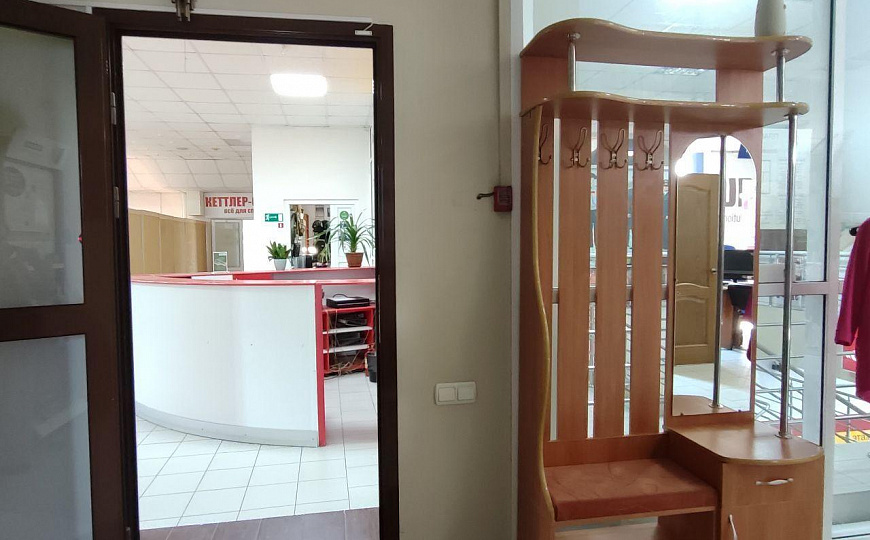 Помещение свободного назначения на первой линии, 110 м² фото