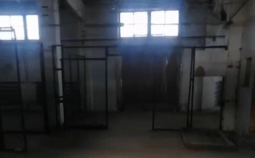 Теплый склад с пандусом 1 076 м² в Сургуте фото