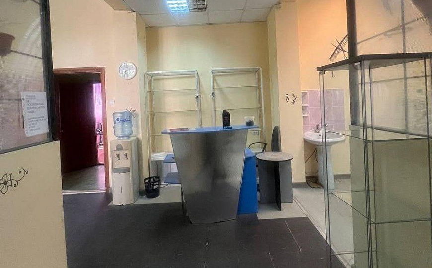 Помещение свободного назначения 123 м2 фото
