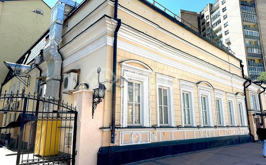 Предлагается в аренду особняк или его часть ! фото
