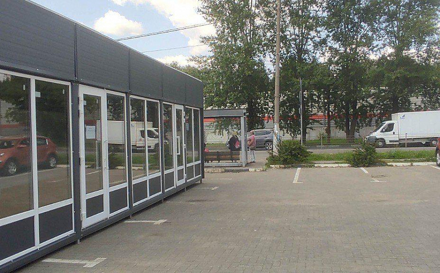 Сдам павильон на высоком трафике фото