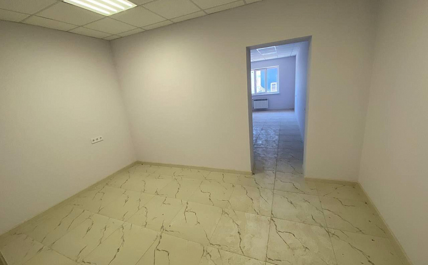 Отдельно стоящее здание, 400 м² фото