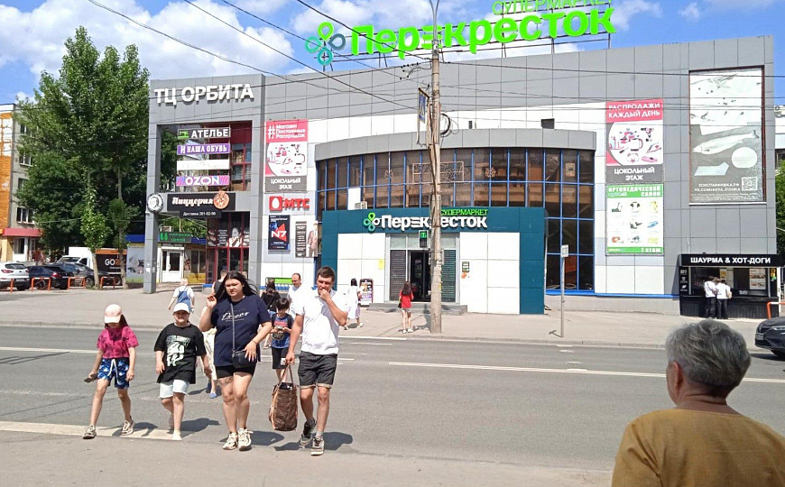 Помещение свободного назначения 1200 м² фото