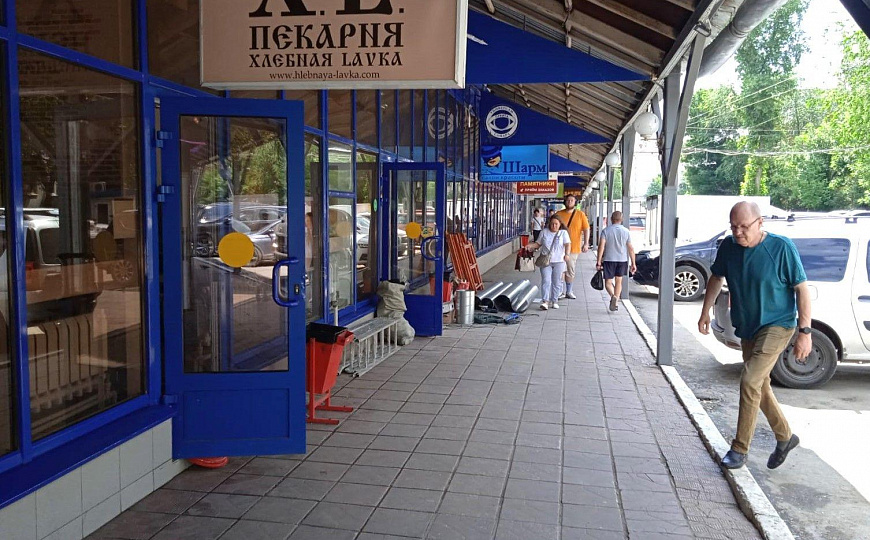 Помещение свободного назначения 1200 м² фото