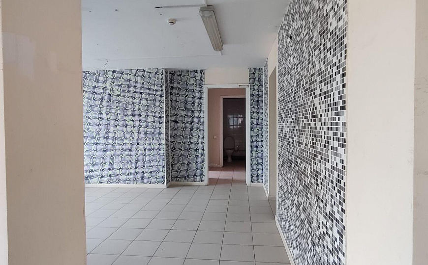 Двухэтажное помещение свободного назначения 462 м2 фото