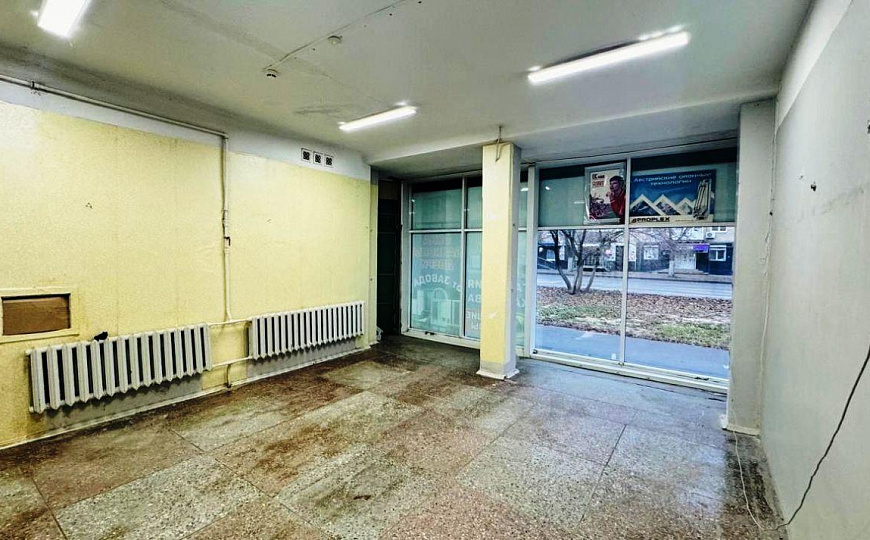 Помещение под магазин, аптеку, салон, услуги, 167,5 м² фото