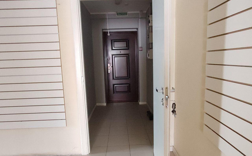Двухэтажное помещение свободного назначения 490 м² на первой линии фото