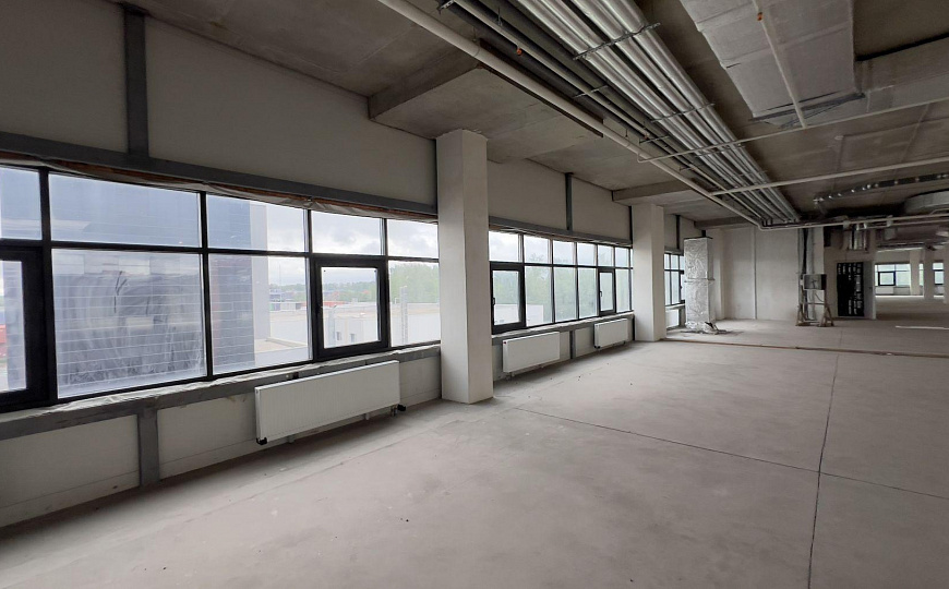 Сдам торговый центр, 3 900 м² фото
