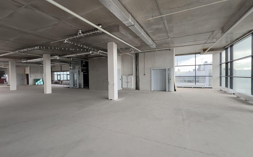 Сдам торговый центр, 3 900 м² фото