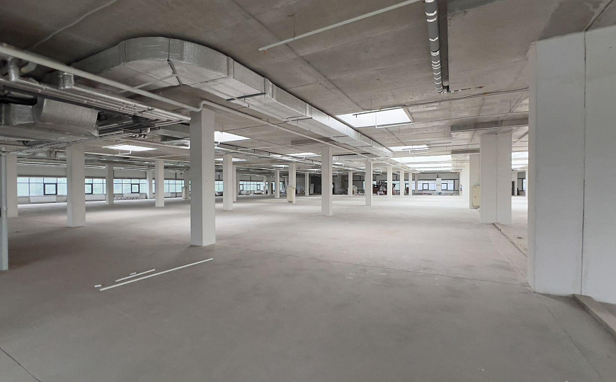 Сдам торговый центр, 3 900 м² фото