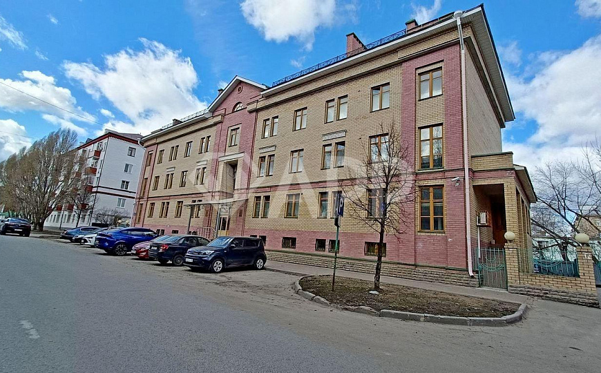 Здание 1958м²  фото