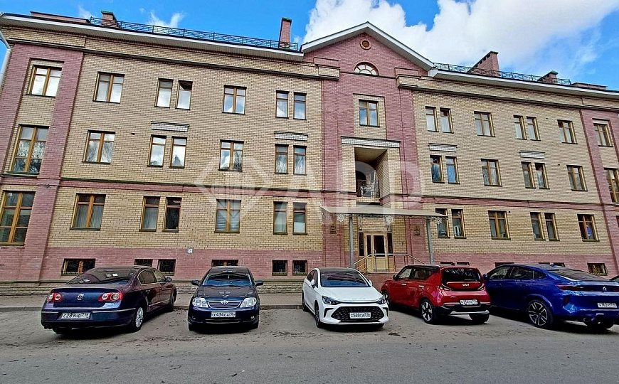 Здание 1958м²  фото