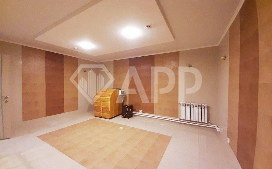 Продаю помещения 177 м² на ул. Адоратского 12б фото
