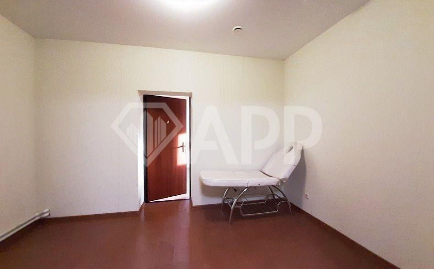 Продаю помещения 177 м² на ул. Адоратского 12б фото