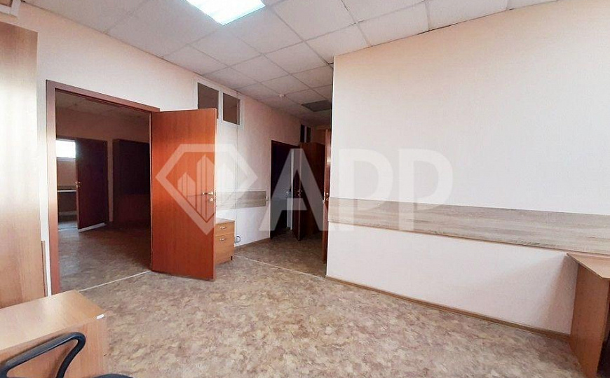 Продаю помещения 177 м² на ул. Адоратского 12б фото